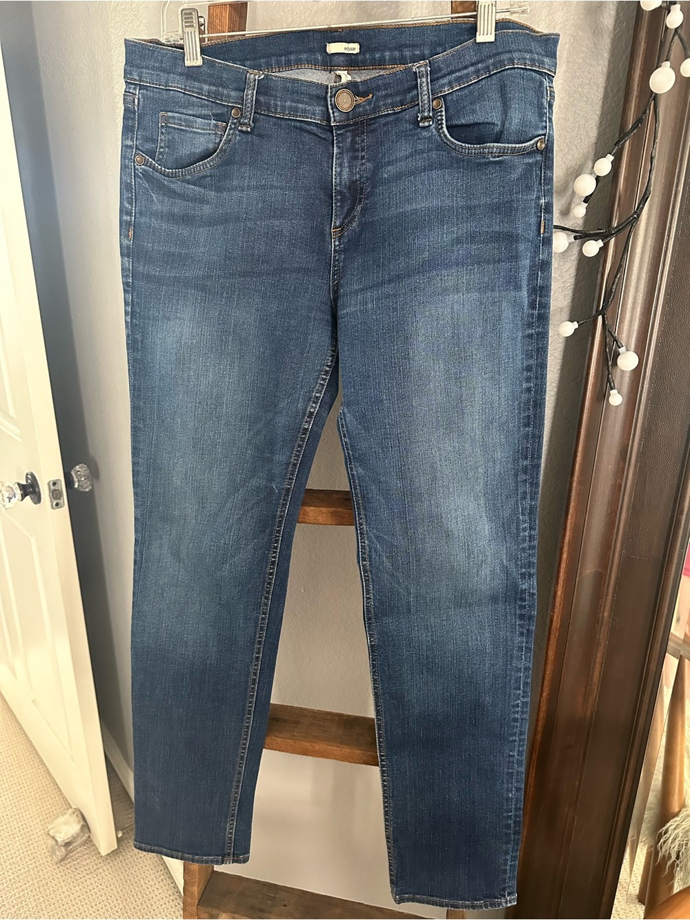 Edison Skinny Jeans in Medium Dark Blue Wash size 32 - Picture 6 of 14